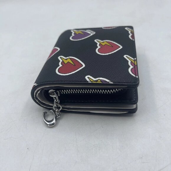 NEW COACH Women’s Snap Wallet with Heart Bolt Print Silver/Black Multi - Picture 3 of 11